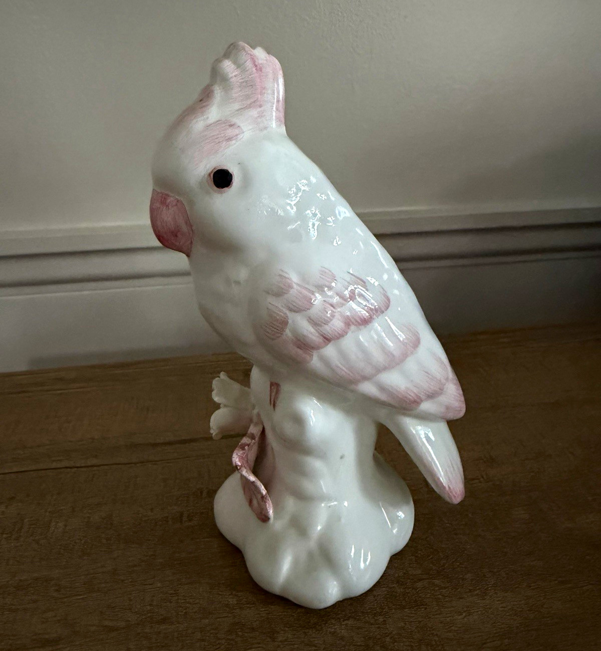 Vintage Bassano White/Pink #193 Vintage Bassano White/Pink #193