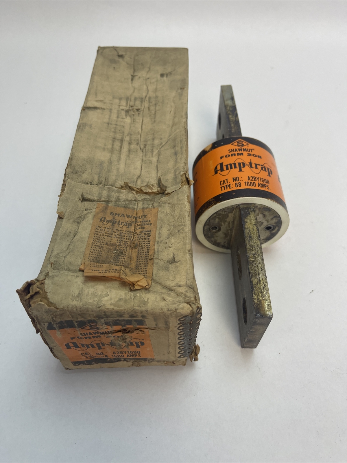 SHAWMUT A2BY1600 FORM 208 AMP-TRAP CURRENT LIMITING FUSE 250VAC 1600AMP TYPE 88