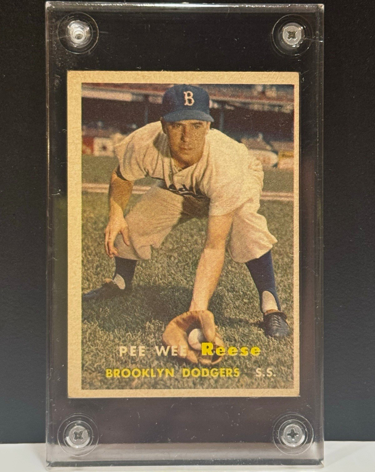 Topps 1957 Topps - Pee Wee Reese #30 Brooklyn Dodgers Baseball Card (Base) Topps 1957 Topps - Pee Wee Reese #30 Brooklyn Dodgers Baseball Card (Base)