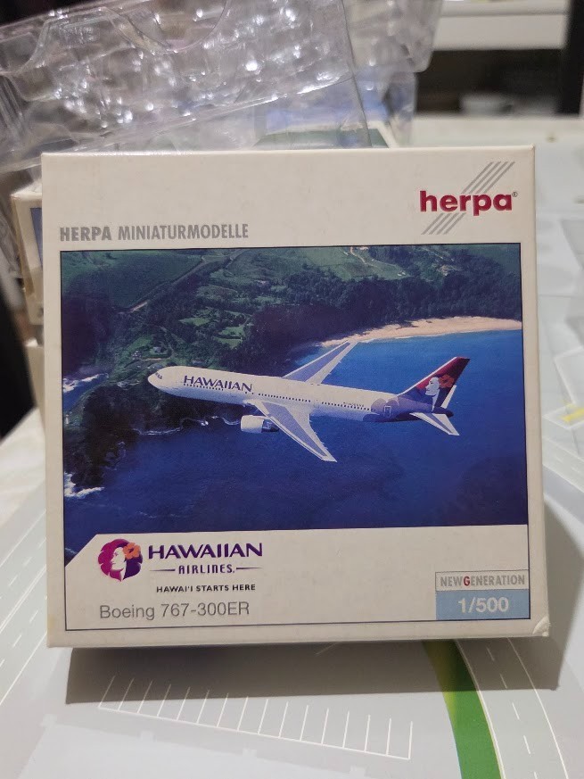 Herpa Wings HAWAIIAN AIRLINES BOEING B-767-300ER 1:500 Herpa Wings HAWAIIAN AIRLINES BOEING B-767-300ER 1:500