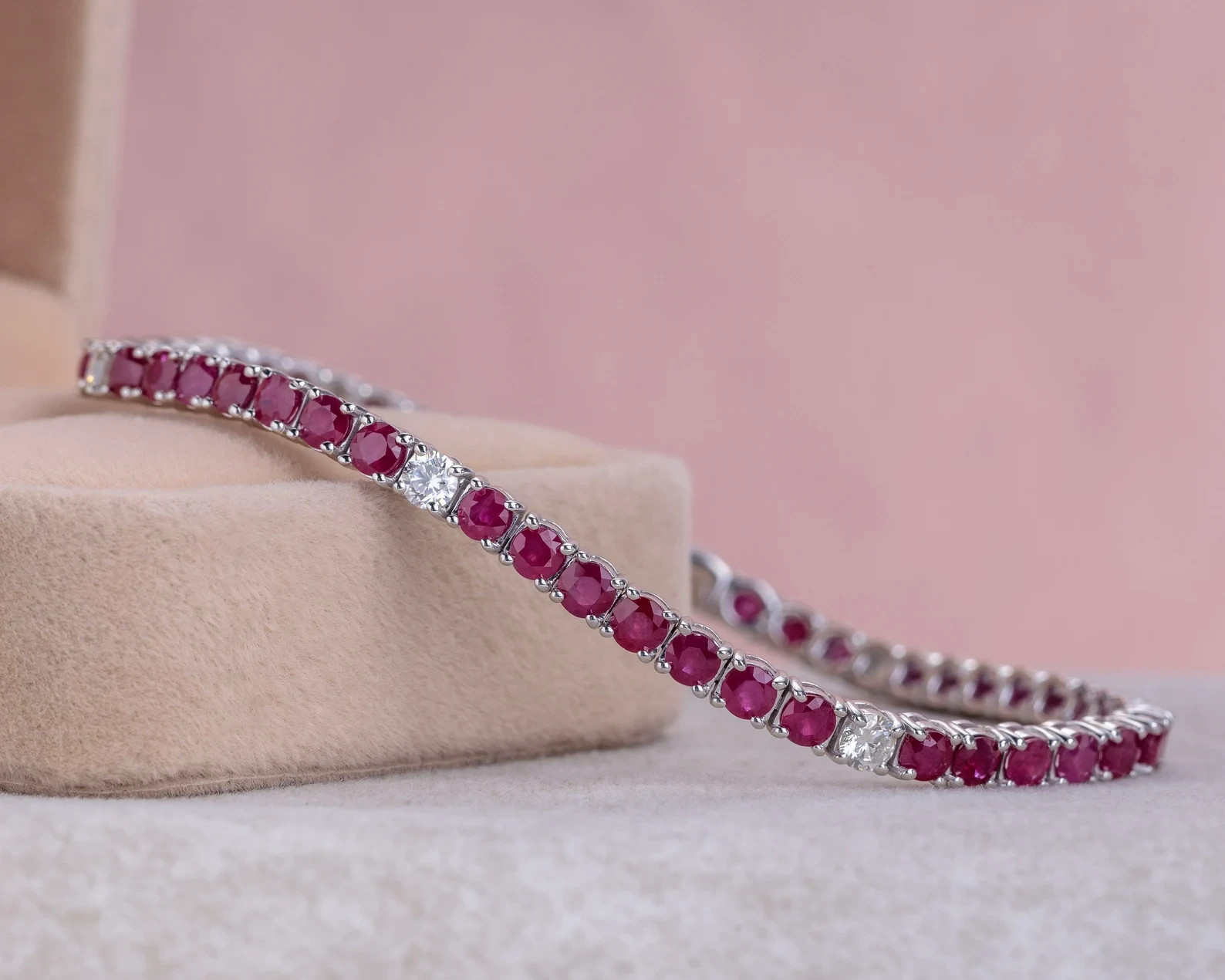 15 Ct Round Cut Natural Ruby Diamond Wedding Tennis Bracelet 14K White Gold 7