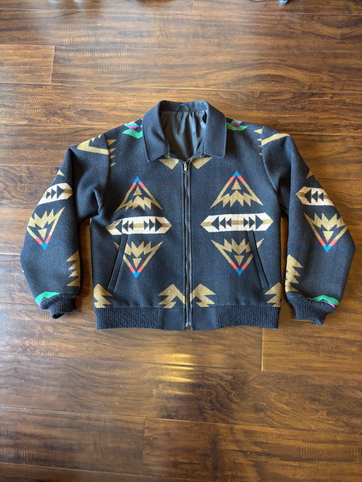 Vintage Pendleton Wool Southwestern Aztec Bomber Jacket Mens Zip Coat Vintage Pendleton Wool Southwestern Aztec Bomber Jacket Mens Zip Coat