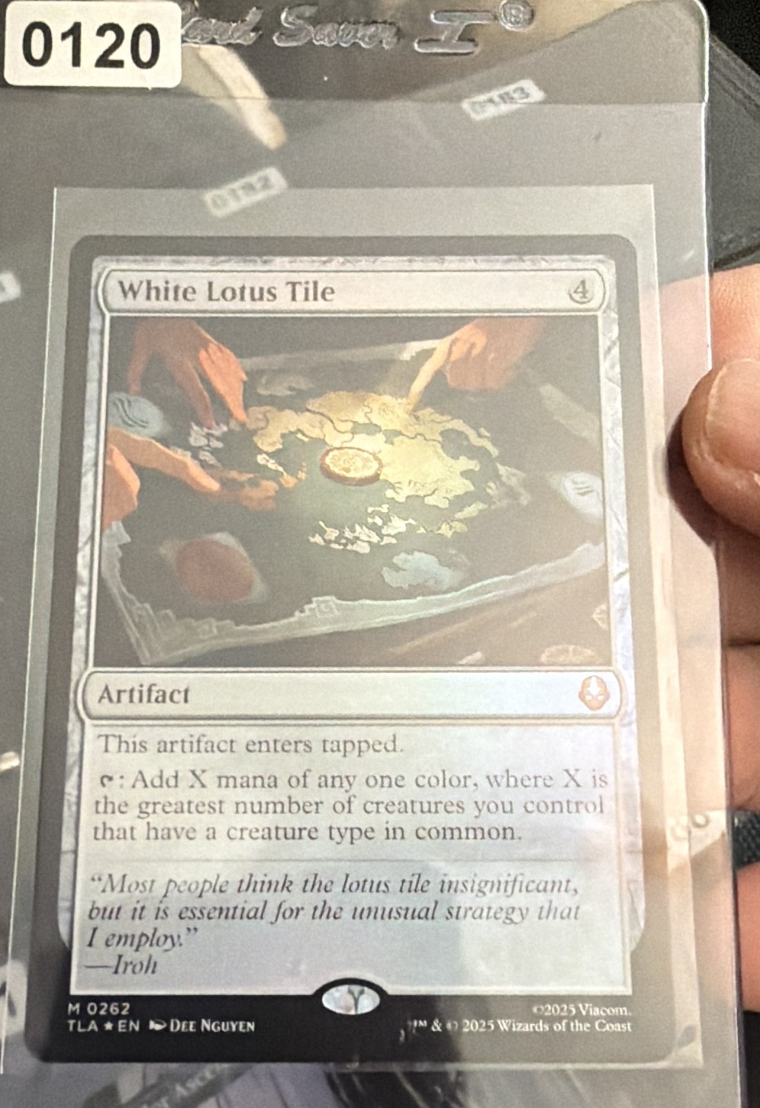 White Lotus Tile Avatar: The Last Airbender Foil (173) White Lotus Tile Avatar: The Last Airbender Foil (173)