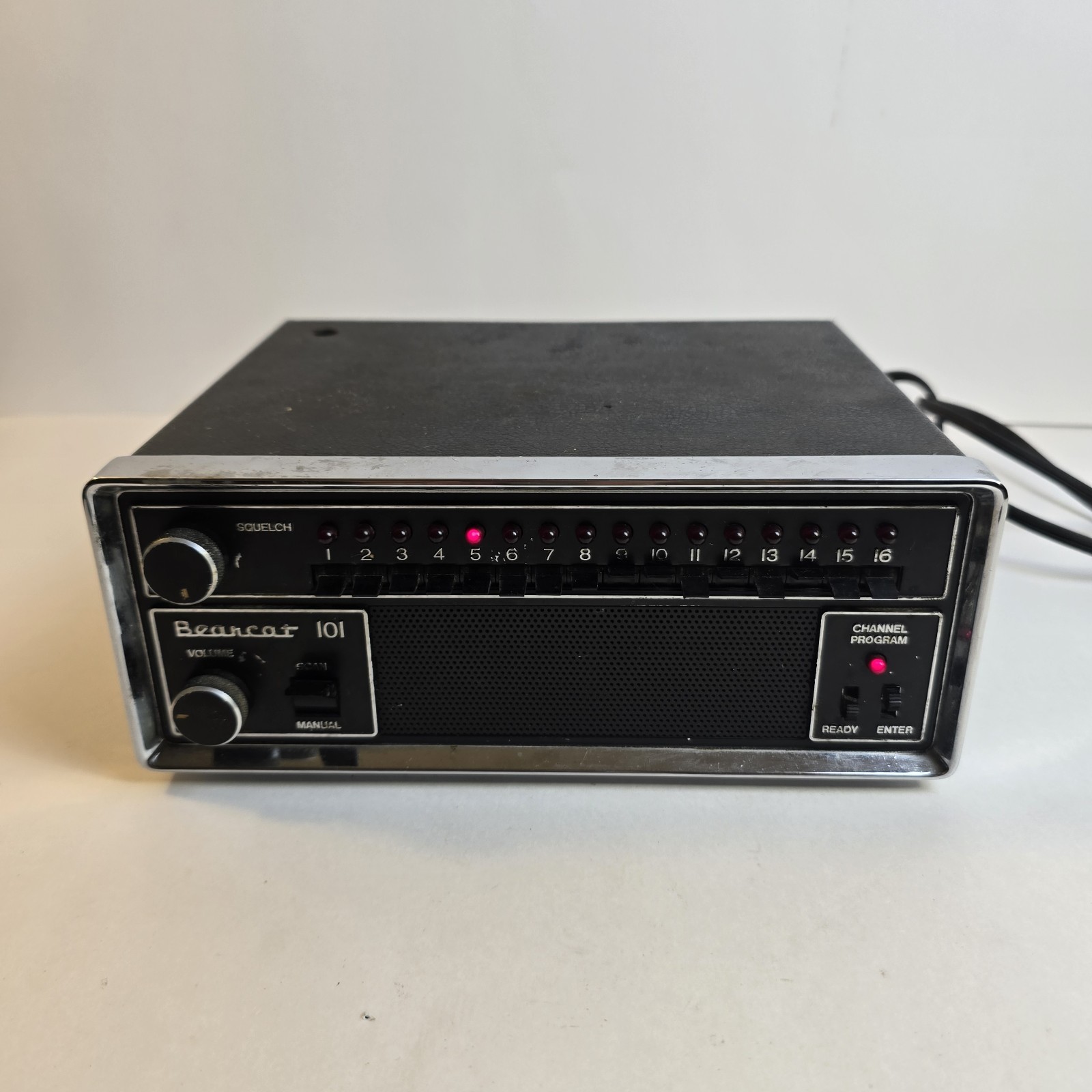 Electra Bearcat Receiver BC 101 Scanner 16 Channel Powers On No Antenna Vintage Electra Bearcat Receiver BC 101 Scanner 16 Channel Powers On No Antenna Vintage