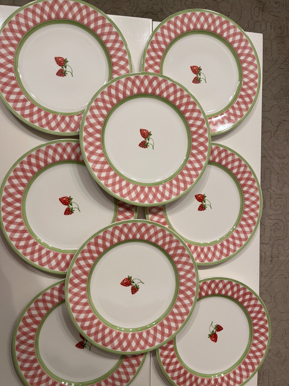 Villeroy & Boch Strawberries \'N Cream Dinner Plates Set of 8 10.5\