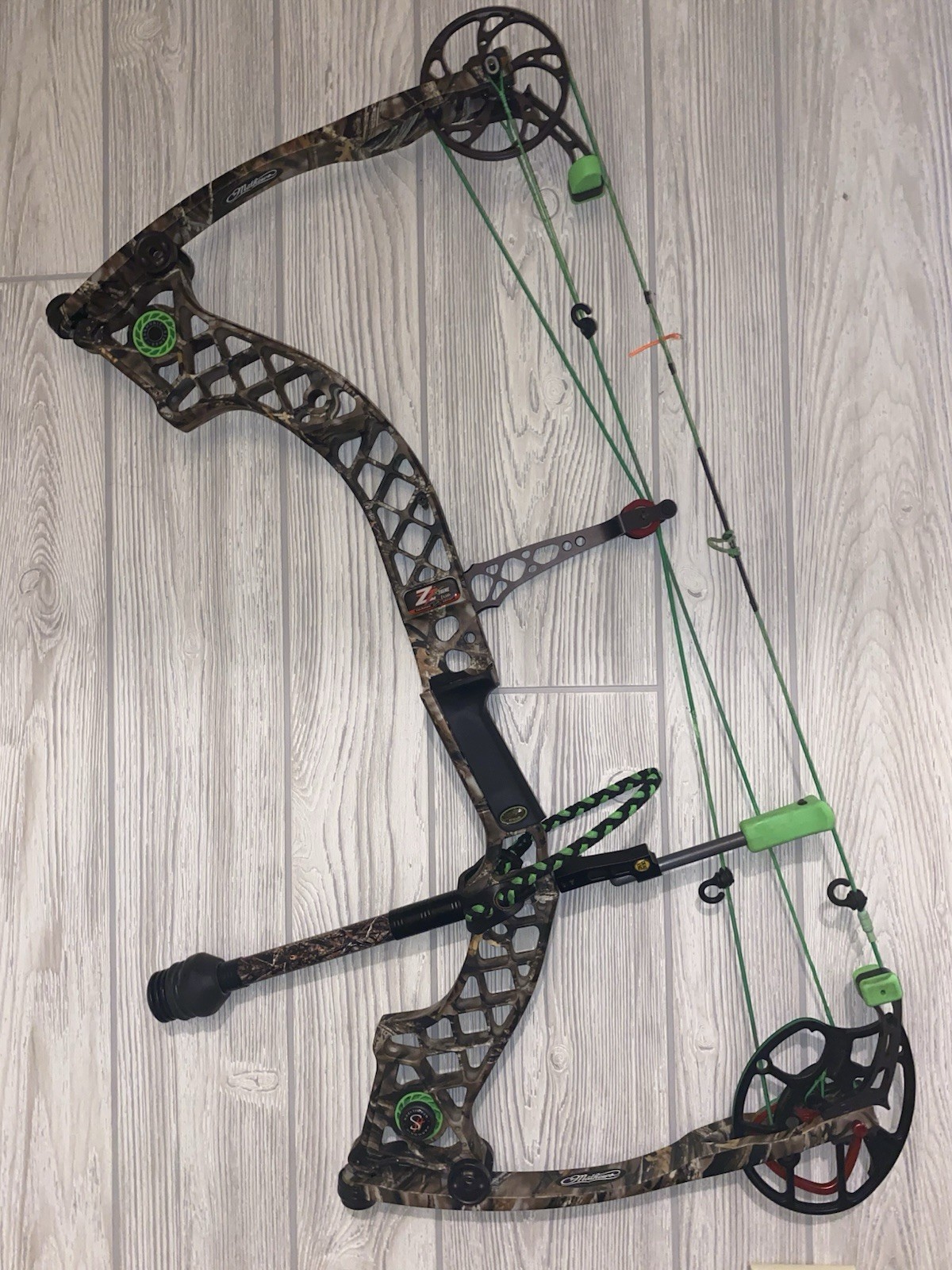 Mathews Z7 Extreme Compound Bow Right-Handed Mathews Z7 Extreme Compound Bow Right-Handed