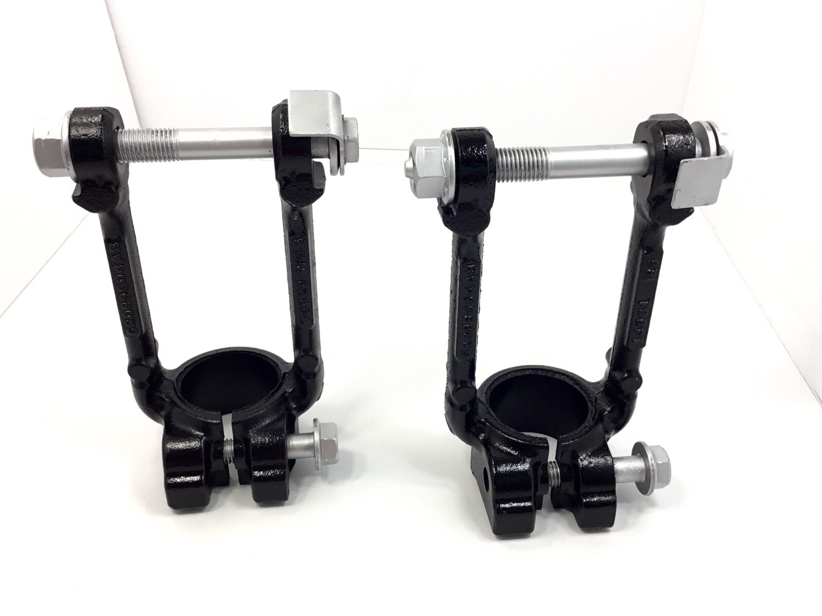 2005-10 Jeep Grand Cherokee 06-10 Commander LH RH Set Pair Clevis Strut Fork OEM