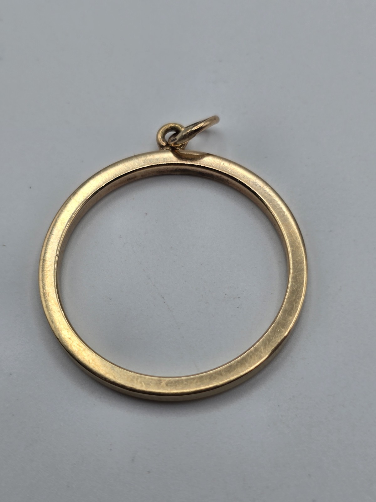 14K Yellow Gold Open Circle Eternity Ring Pendant – Solid 14K Frame (1.85g)