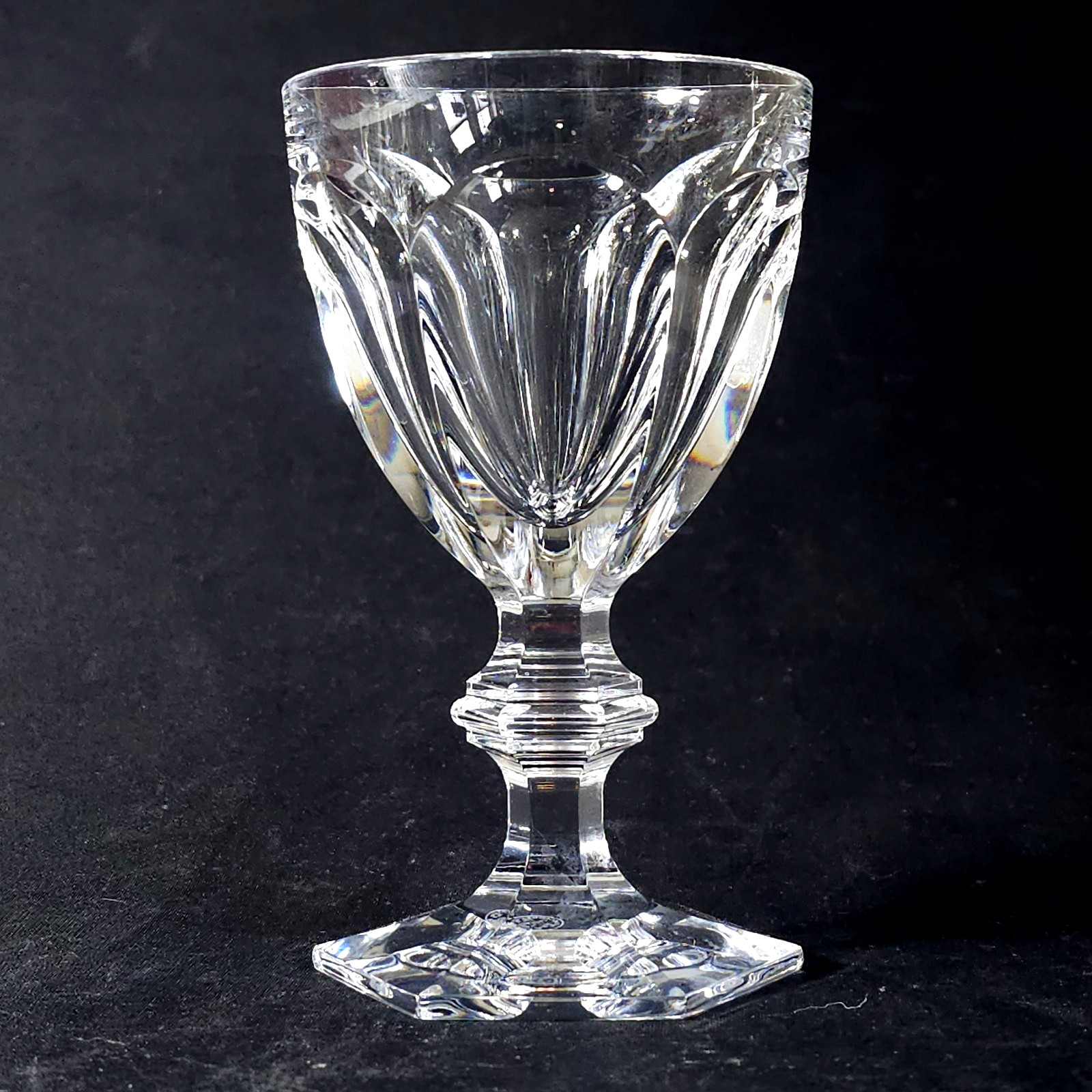 BACCARAT HARCOURT-VERSAILLES AMERICAN RED WINE GLASS, 6 1/8