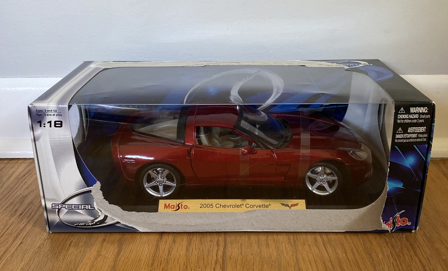 Rare Maisto 1:18 2005 Chevrolet Corvette Model Car Red 31137 Rare Maisto 1:18 2005 Chevrolet Corvette Model Car Red 31137