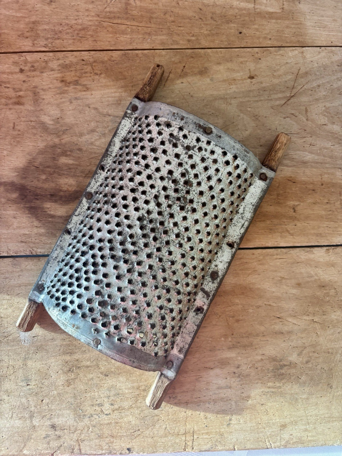 EARLY ANTIQUE PRIMITIVE HANDMADE PUNCHED TIN WOOD GRATER PATINA