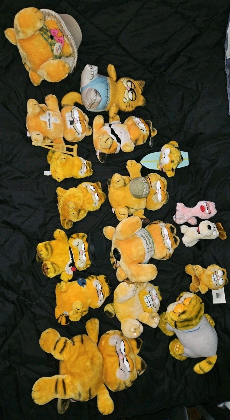 Garfield Vintage Plush Stuffed Animal Lot