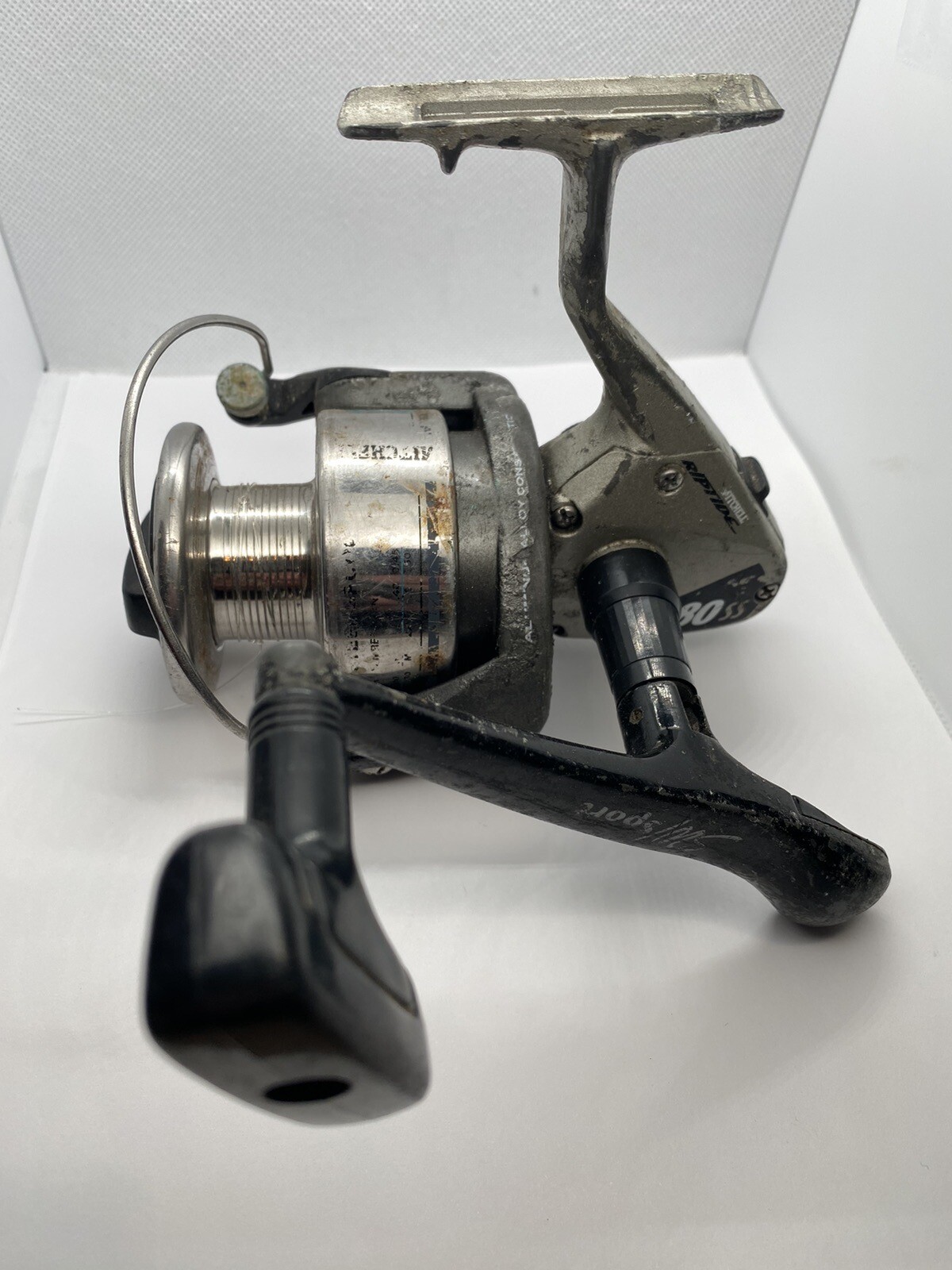 MITCHELL RT 80 SS SPINNING REEL LARGE SALTWATER LARGE BAD CONDITION WORKING MITCHELL RT 80 SS SPINNING REEL LARGE SALTWATER LARGE BAD CONDITION WORKING