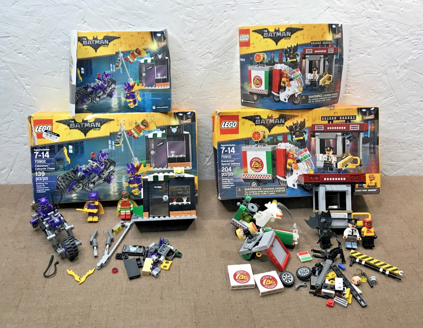 Lot of 2 LEGO Batman 70902 70910 Catwoman Catcycle  & Scarecrow Special Delivery