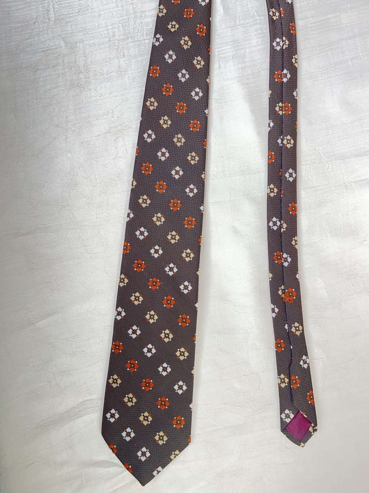 Vintage Sears Men’s Store Brown Diamond Pattern Necktie Vintage Sears Men’s Store Brown Diamond Pattern Necktie