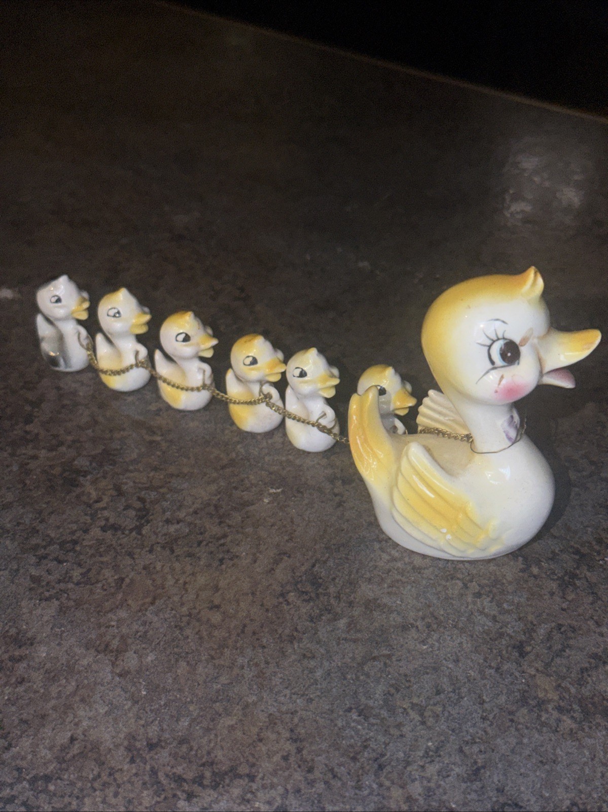 Vintage Japan Mama Duck & 6 Ducklings Ugly Duck Chains Chained Vintage Japan Mama Duck & 6 Ducklings Ugly Duck Chains Chained