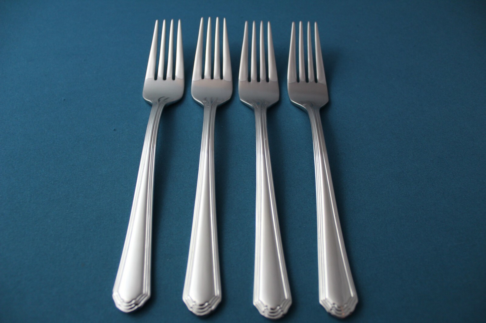 Lenox ARCHWAY Salad Forks (Set of 4) 18/10 Stainless China NEW 7 3/8