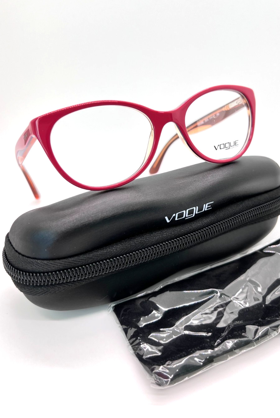 VOGUE 2962 2313 Unisex Eyeglasses Frame 51-17-135mm Red 100% Authentic VOGUE 2962 2313 Unisex Eyeglasses Frame 51-17-135mm Red 100% Authentic