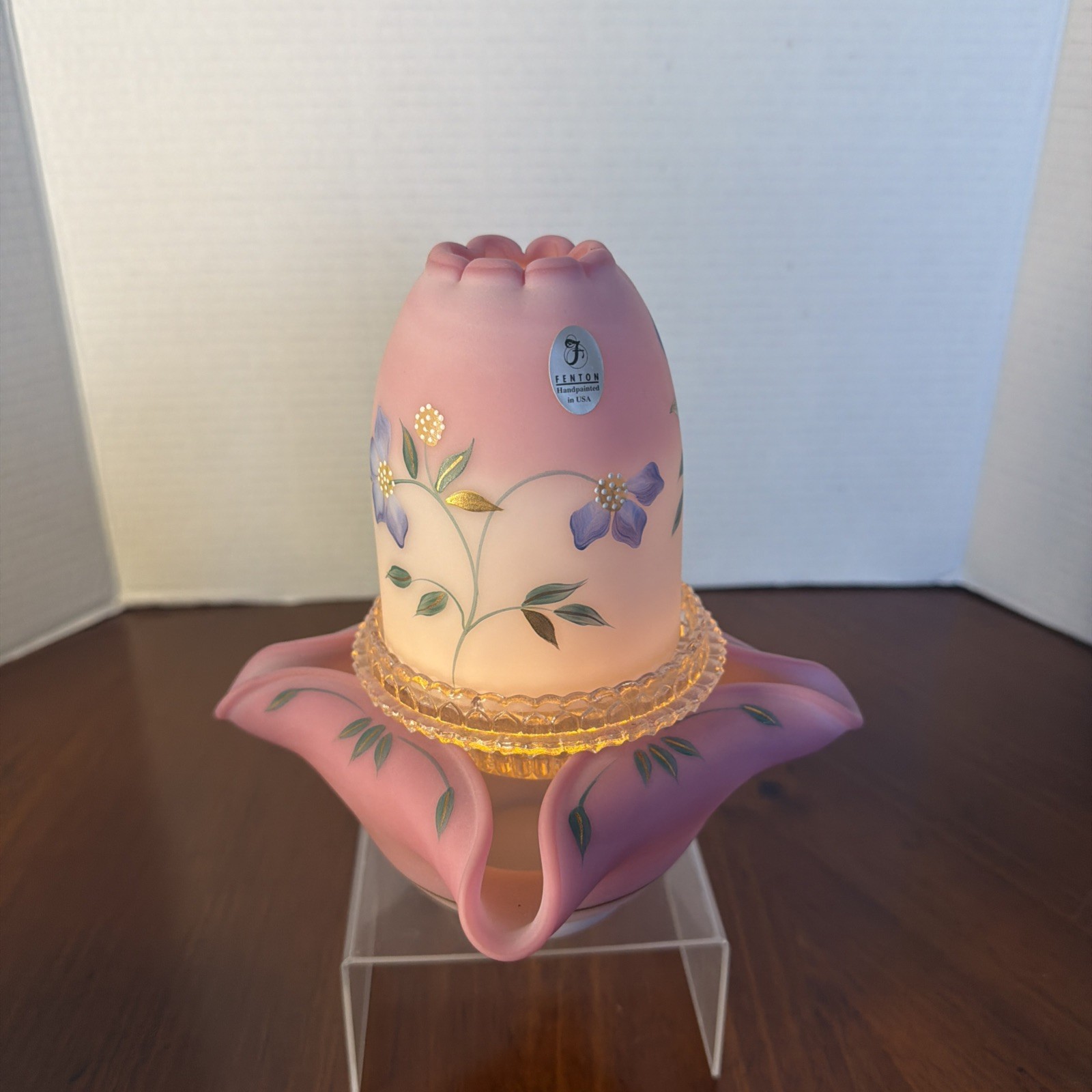 Beautiful 3 Pc Fenton Glass Blue Burmese Hand Painted Fairy Light Lamp LE # 975 Beautiful 3 Pc Fenton Glass Blue Burmese Hand Painted Fairy Light Lamp LE # 975