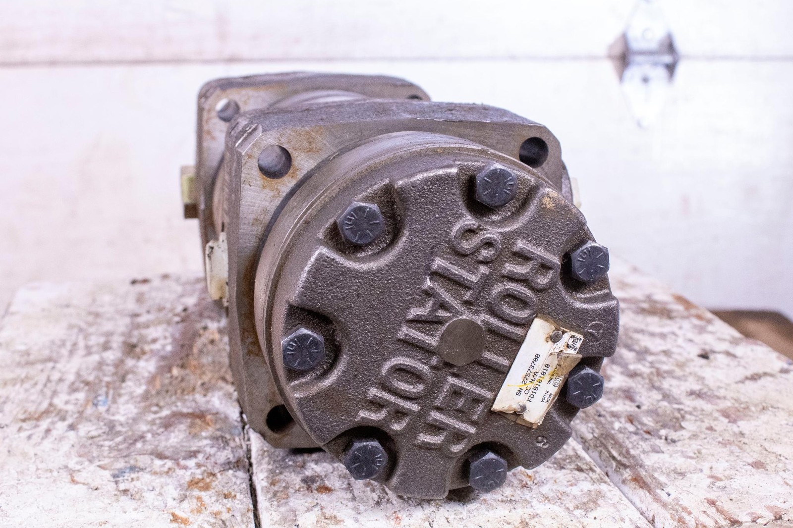 White Roller Stator FD18181818 Flow Divider