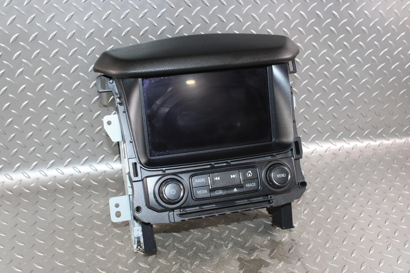 15-20 Suburban Audio Radio GPS Info Display Screen Panel Stereo ID 84540932 OEM