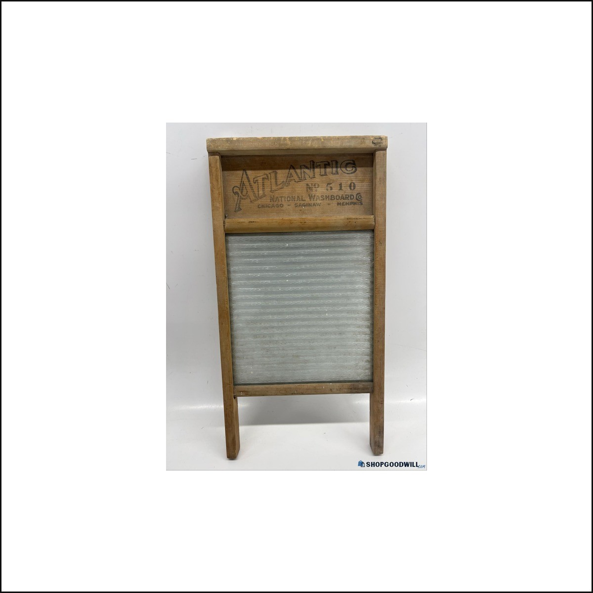 Vintage National Washboard Co. No. 510 with Glass Scrubbing Surface Vintage National Washboard Co. No. 510 with Glass Scrubbing Surface