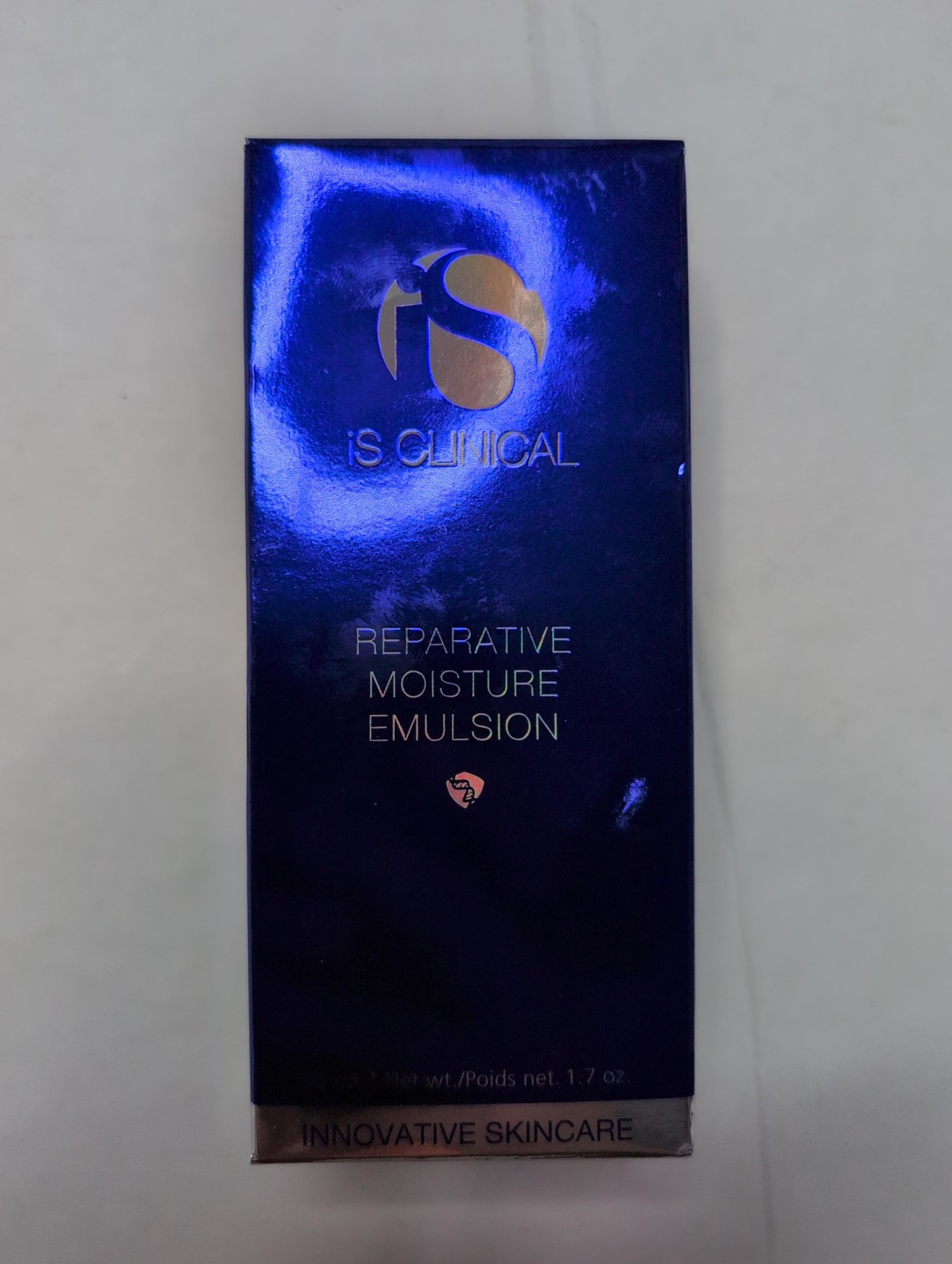 iS CLINICAL Reparative Moisture Emulsion, Hydrating Anti-Aging Face Moisturizer iS CLINICAL Reparative Moisture Emulsion, Hydrating Anti-Aging Face Moisturizer