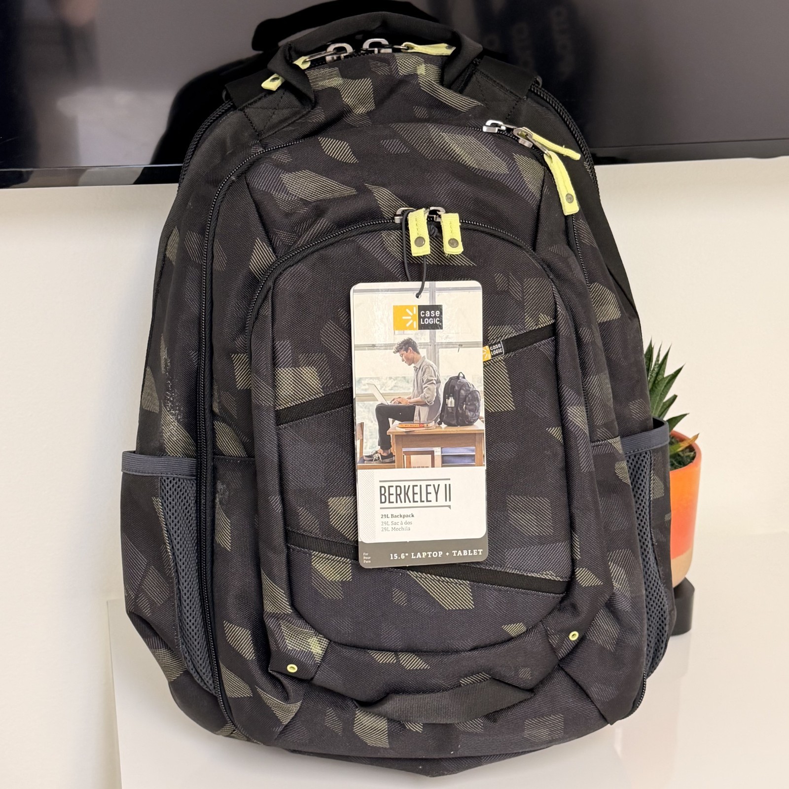 New Case Logic Berkeley II 29L Backpack BPCA-315 Carbide