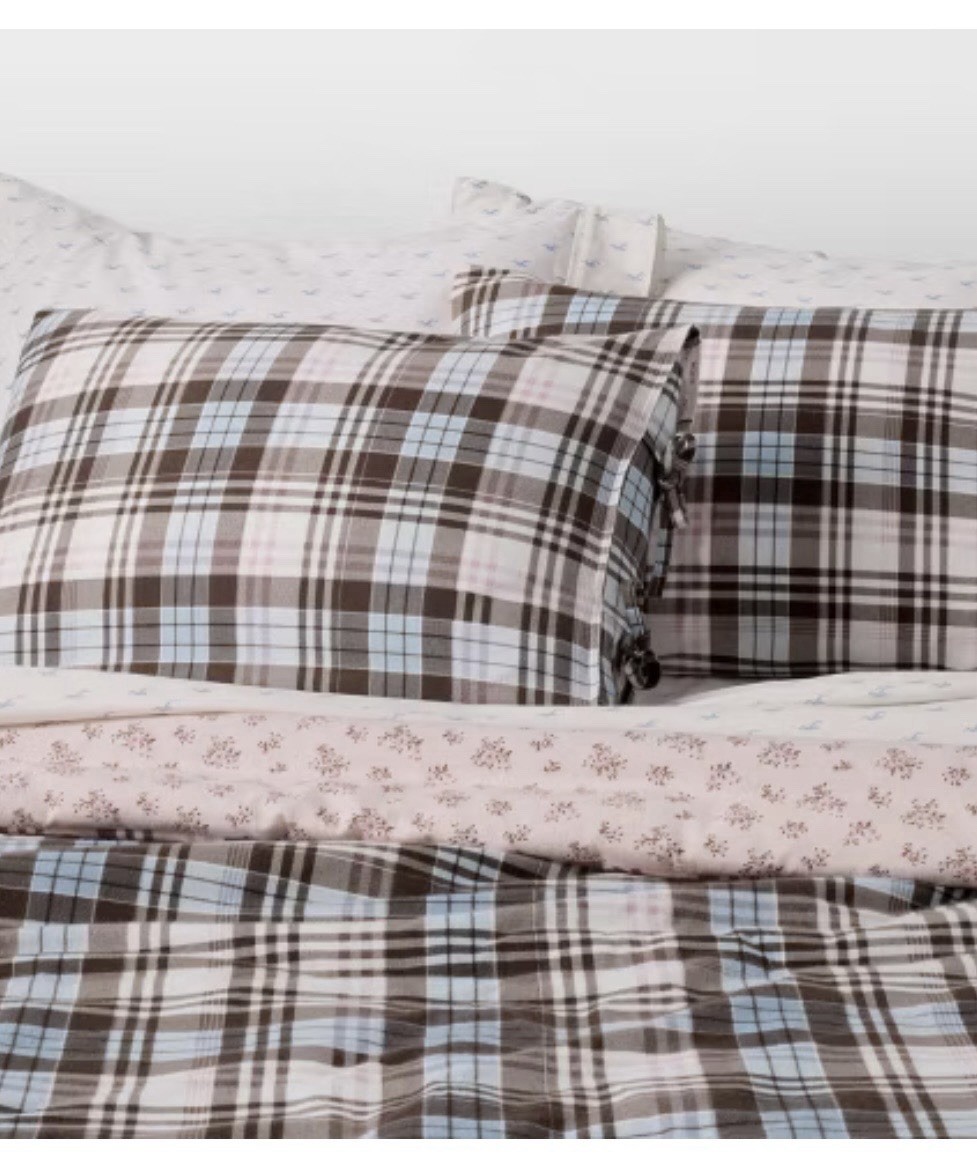 Twin/Twin XL Reversible Plaid Brushed Cotton Comforter Set By Hollister New Twin/Twin XL Reversible Plaid Brushed Cotton Comforter Set By Hollister New