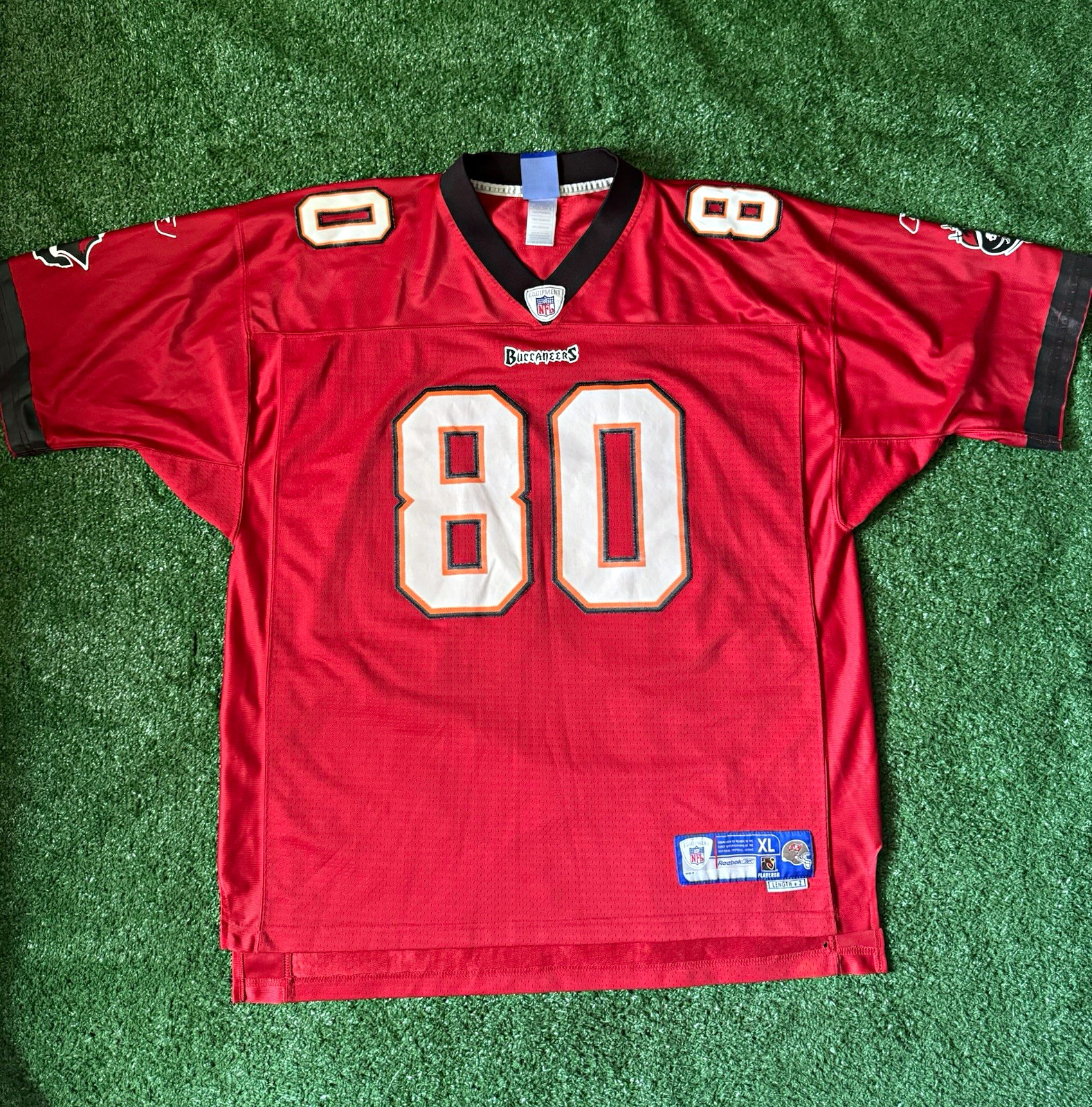 Vintage Michael Clayton Tampa Bay Buccaneers Jersey Men Size XL Red #80 Vintage Michael Clayton Tampa Bay Buccaneers Jersey Men Size XL Red #80