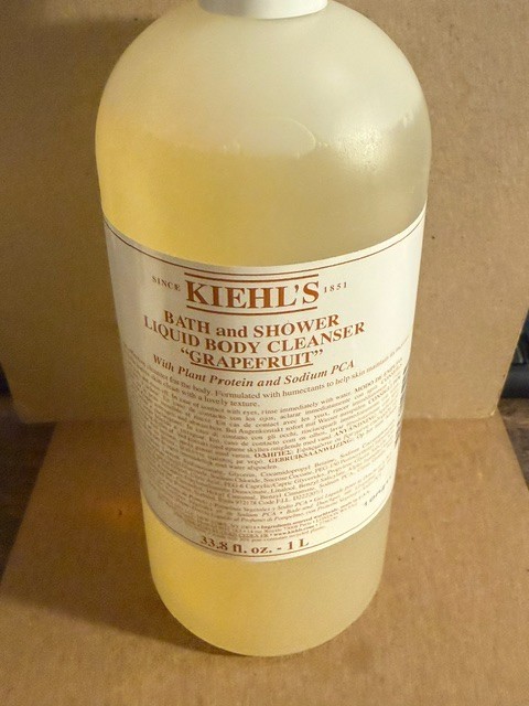 Kiehl's Bath Shower Liquid Body Wash Cleanser Grapefruit Mega Size Liter 33.8 oz
