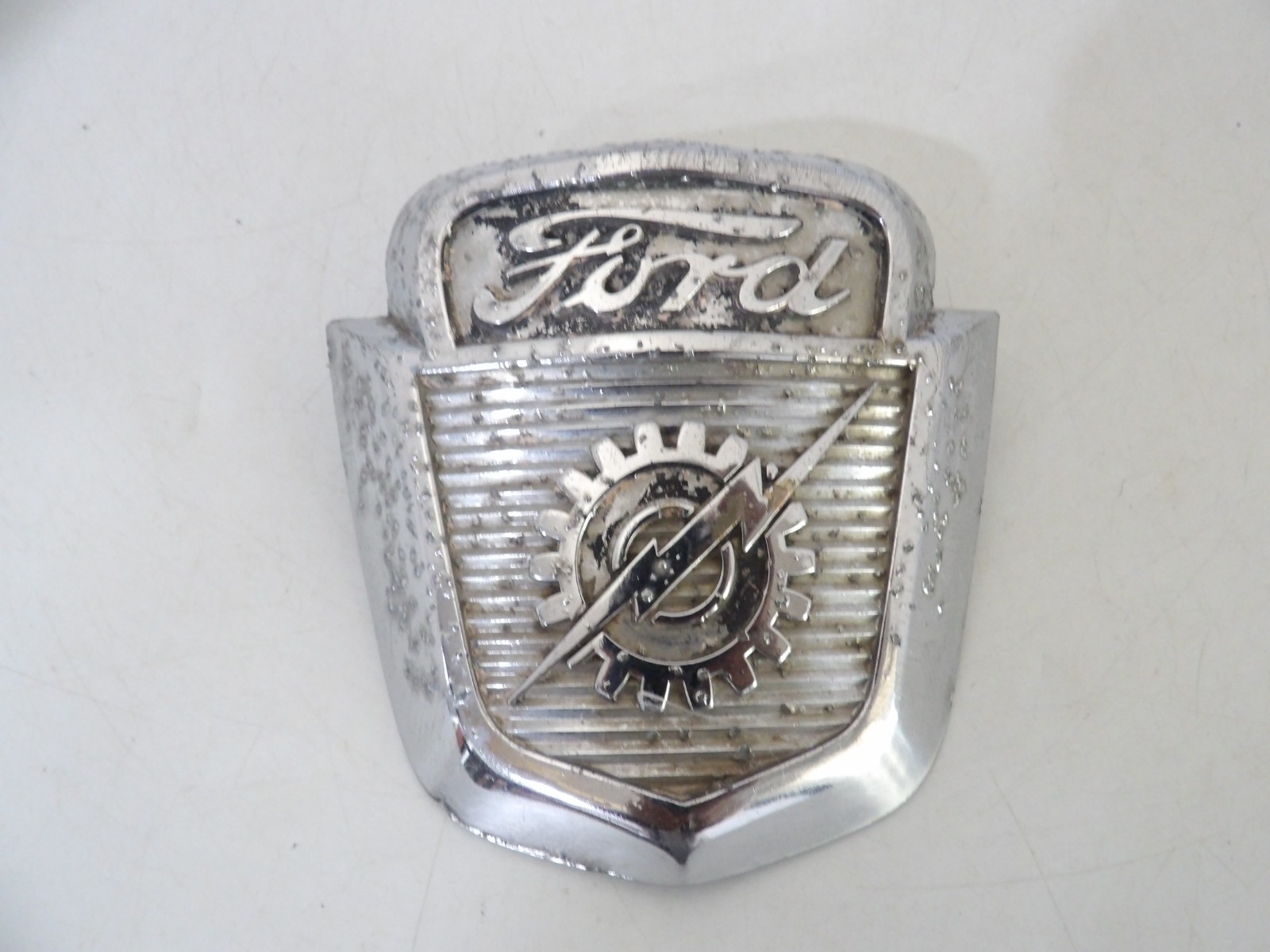 Vintage 1953 1954 1955 1956 FORD TRUCK HOOD EMBLEM BAAA-16637-A Vintage 1953 1954 1955 1956 FORD TRUCK HOOD EMBLEM BAAA-16637-A