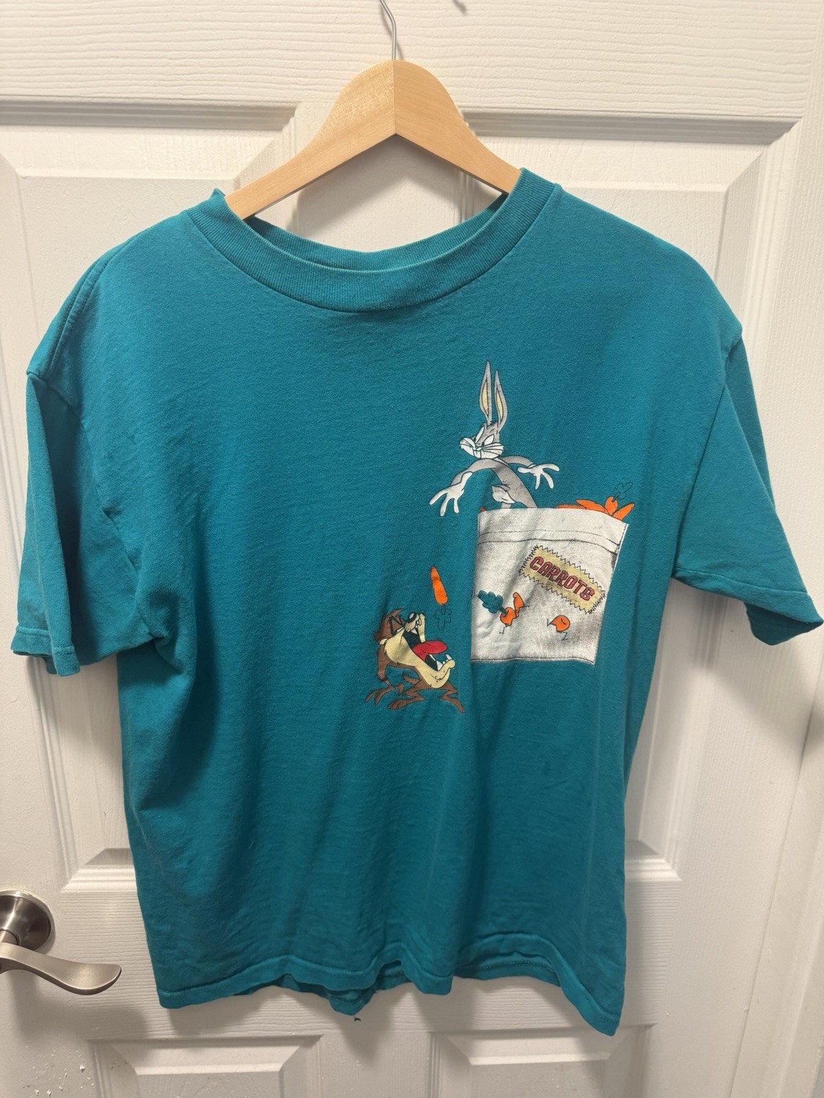 Vintage 1998 Looney Tunes Men Medium T-Shirt Bugs Bunny And Taz Warren Bros. Vintage 1998 Looney Tunes Men Medium T-Shirt Bugs Bunny And Taz Warren Bros.