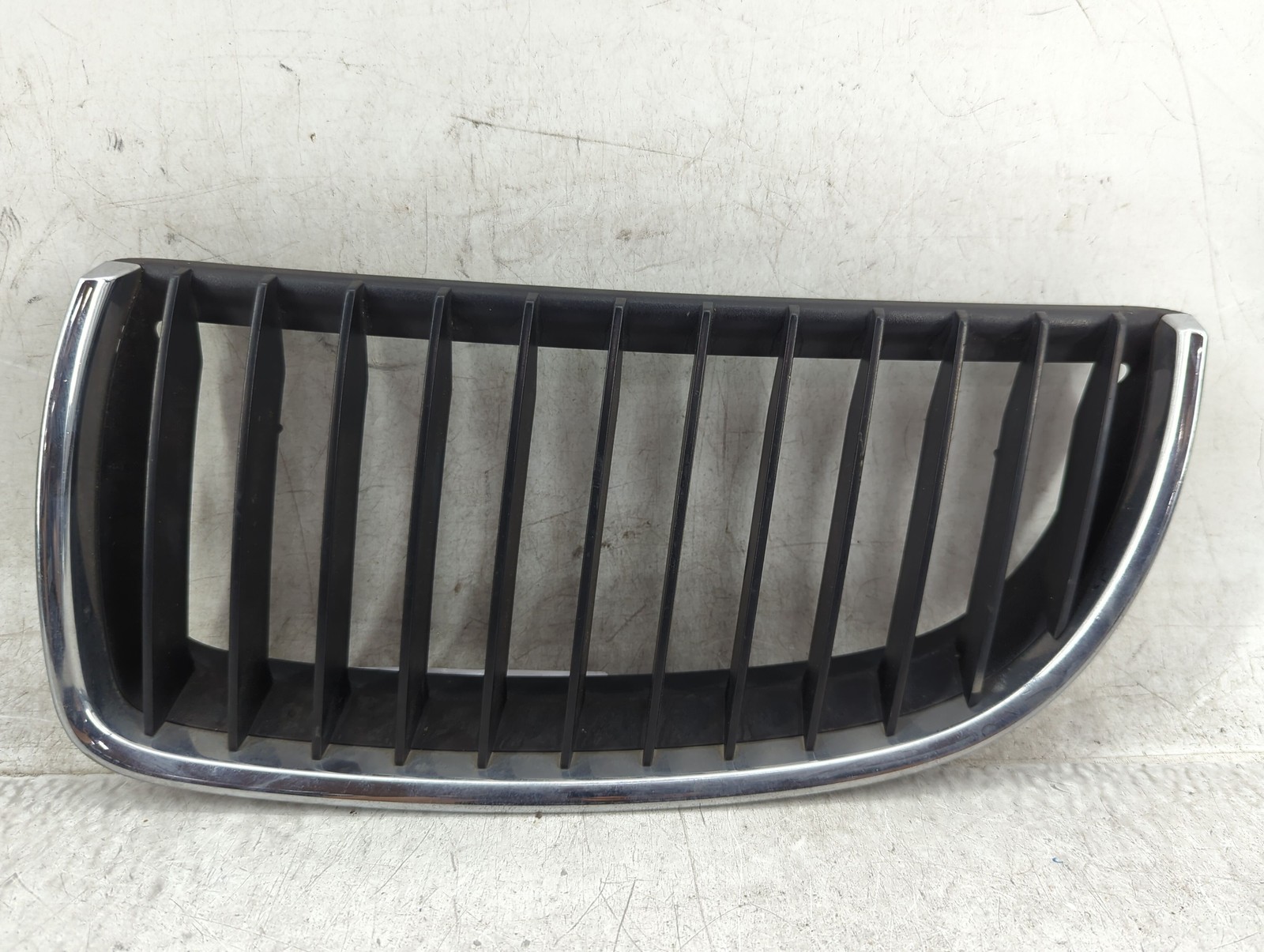 2007-2008 Bmw 328i Front Grille Bumper Not Included B0VJ7