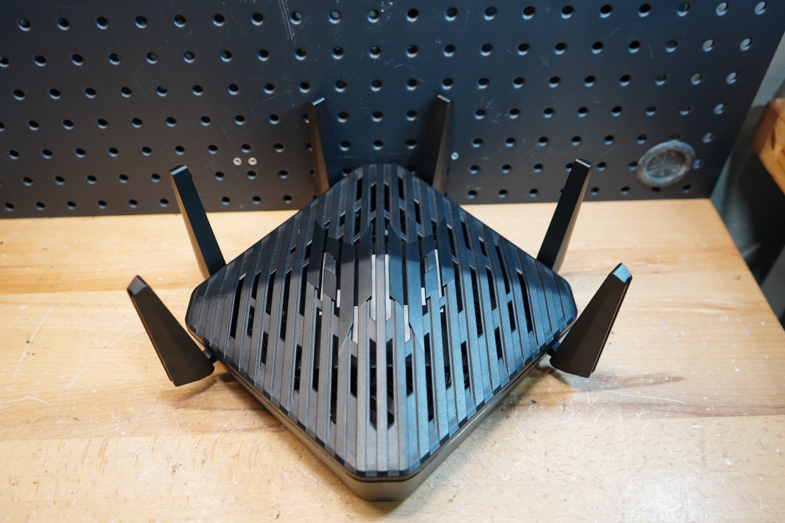 (J) Acer Predator Connect W6 AX7800 Wi-Fi 6E Gaming Router No Power Cord (J) Acer Predator Connect W6 AX7800 Wi-Fi 6E Gaming Router No Power Cord
