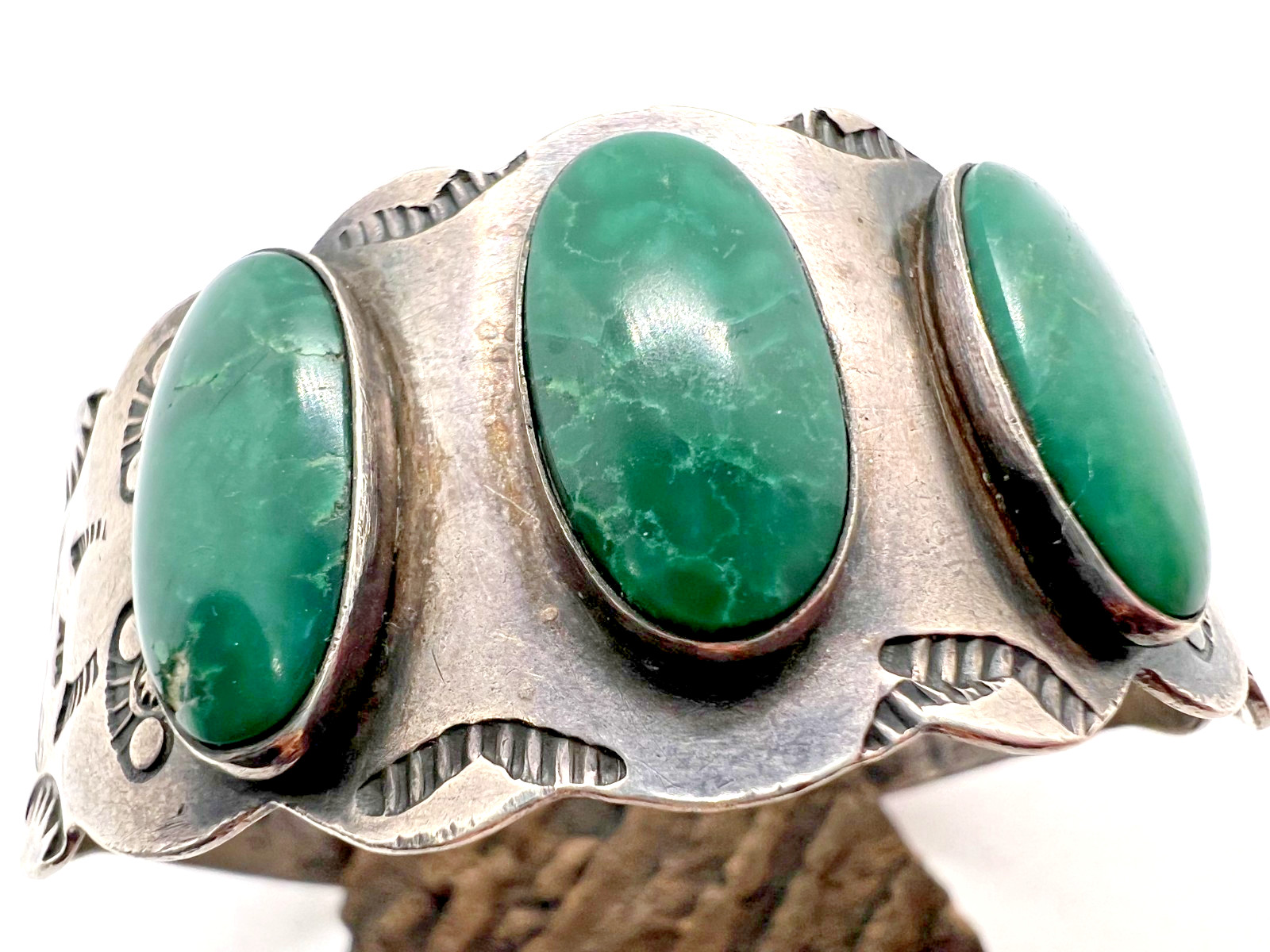 Vintage FRED HARVEY ERA 3-stone turquoise THUNDERBIRD CUFF BRACELET 6.75 Vintage FRED HARVEY ERA 3-stone turquoise THUNDERBIRD CUFF BRACELET 6.75