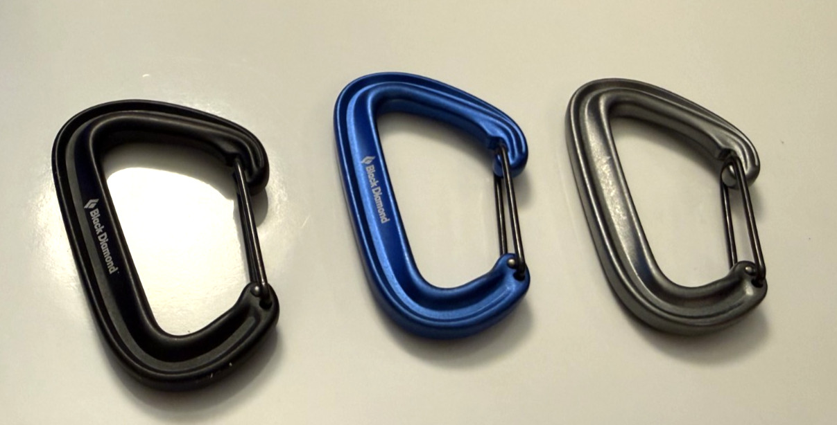Black Diamond Carabiner - blue/silver/black - Climbing Gear - USED Black Diamond Carabiner - blue/silver/black - Climbing Gear - USED