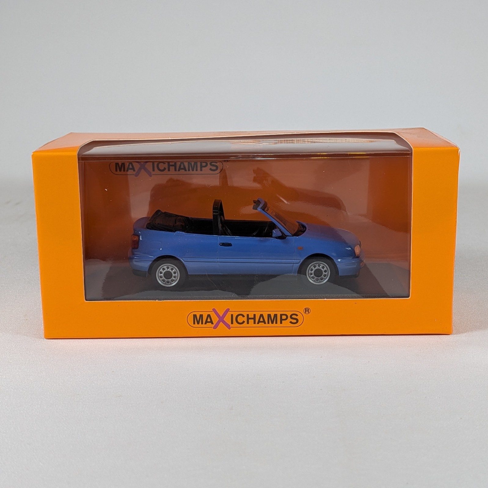 Minichamps Maxichamps Volkswagen VW Golf Mk III Cabriolet Blue 1997 940055530