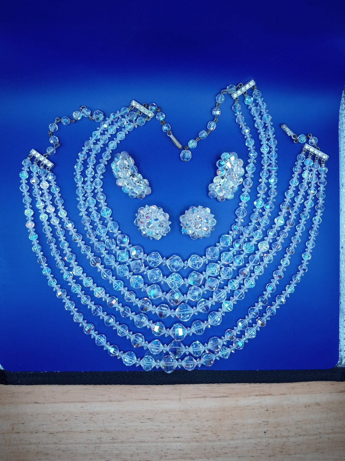 VINTAGE CRYSTAL NECKLACES and EARRINGS LAGUNA and UNSIGNED VINTAGE CRYSTAL NECKLACES and EARRINGS LAGUNA and UNSIGNED