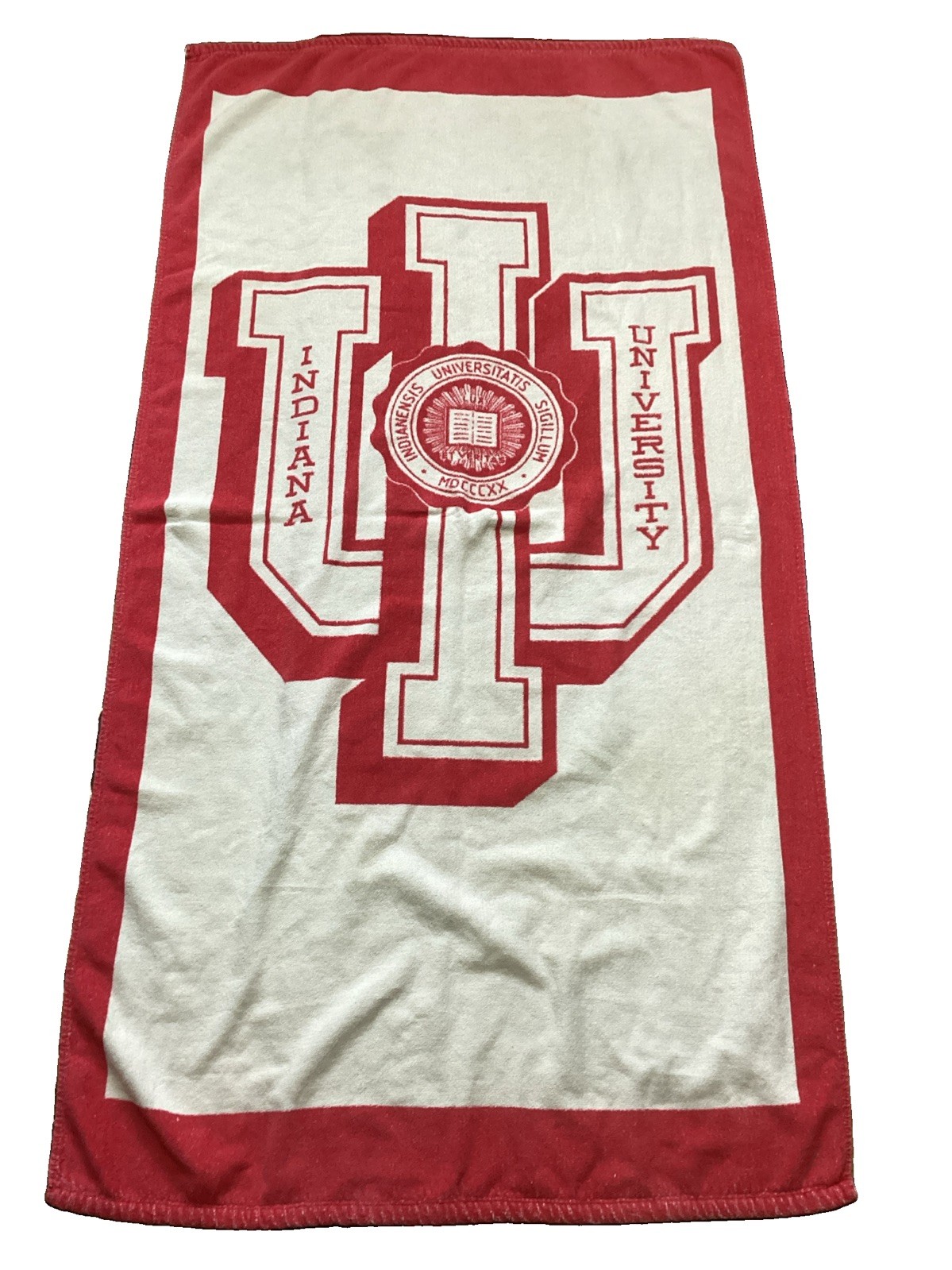 VINTAGE INDIANA UNIVERSITY SEAL -BEACH TOWEL UNIQUE & RARE 52X28” VINTAGE INDIANA UNIVERSITY SEAL -BEACH TOWEL UNIQUE & RARE 52X28”