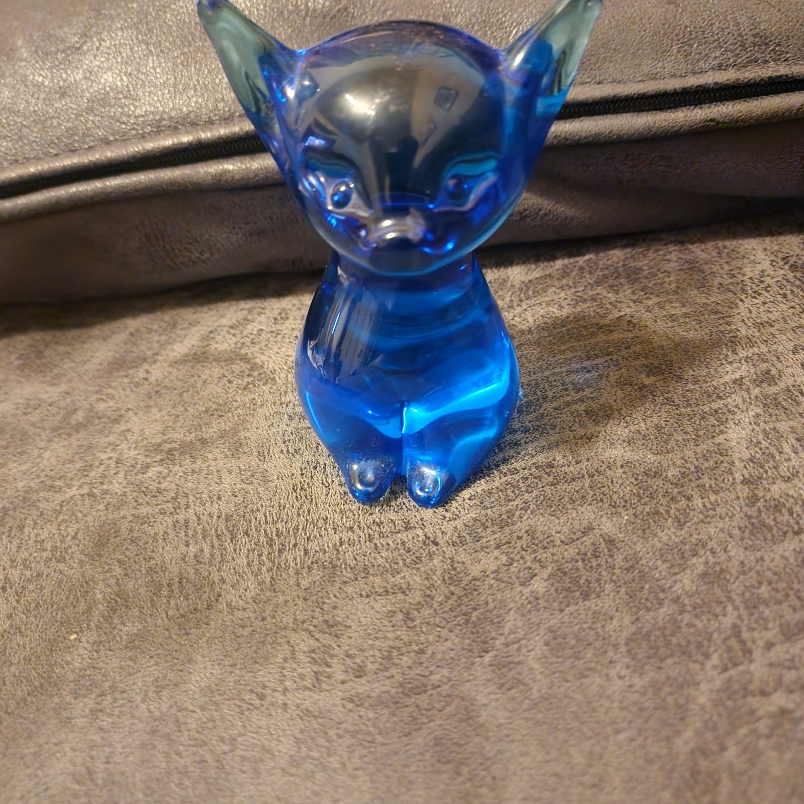 Vintage Fenton Art Glass Sitting Cat/Kitten Figurine Blue Cobalt