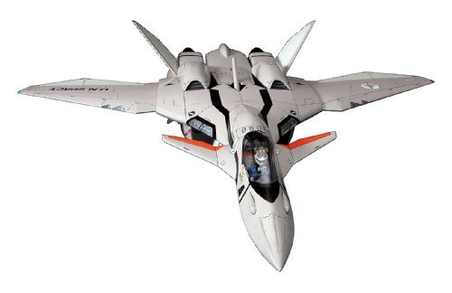 657000 Hasegawa Macross Plus VF-11B Thunderbolt 1/72 scale plastic model 22