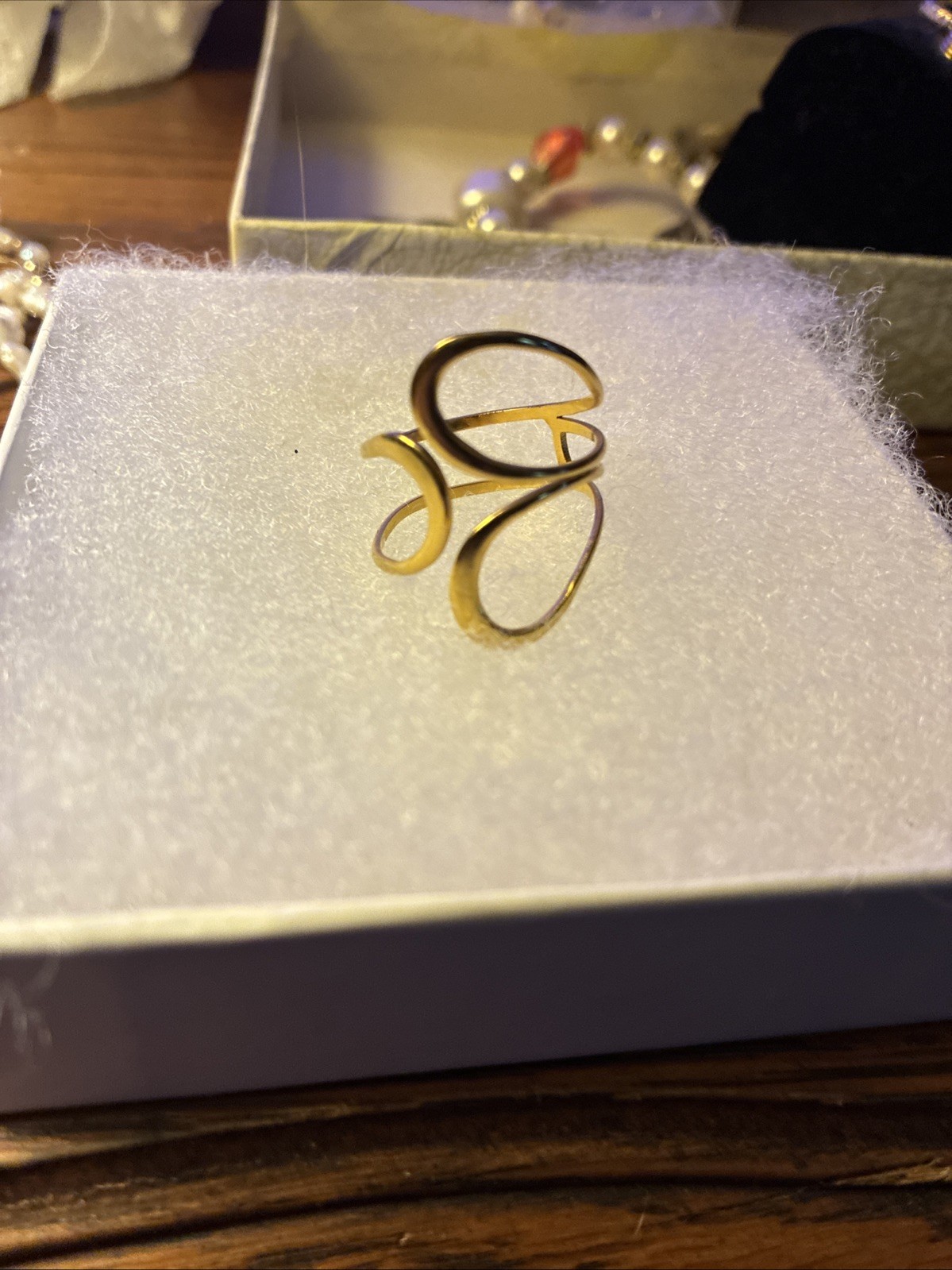 Vintage Estate Solid 20K Yellow Gold Abstract Bypass Loop Ring – 2 Grams\