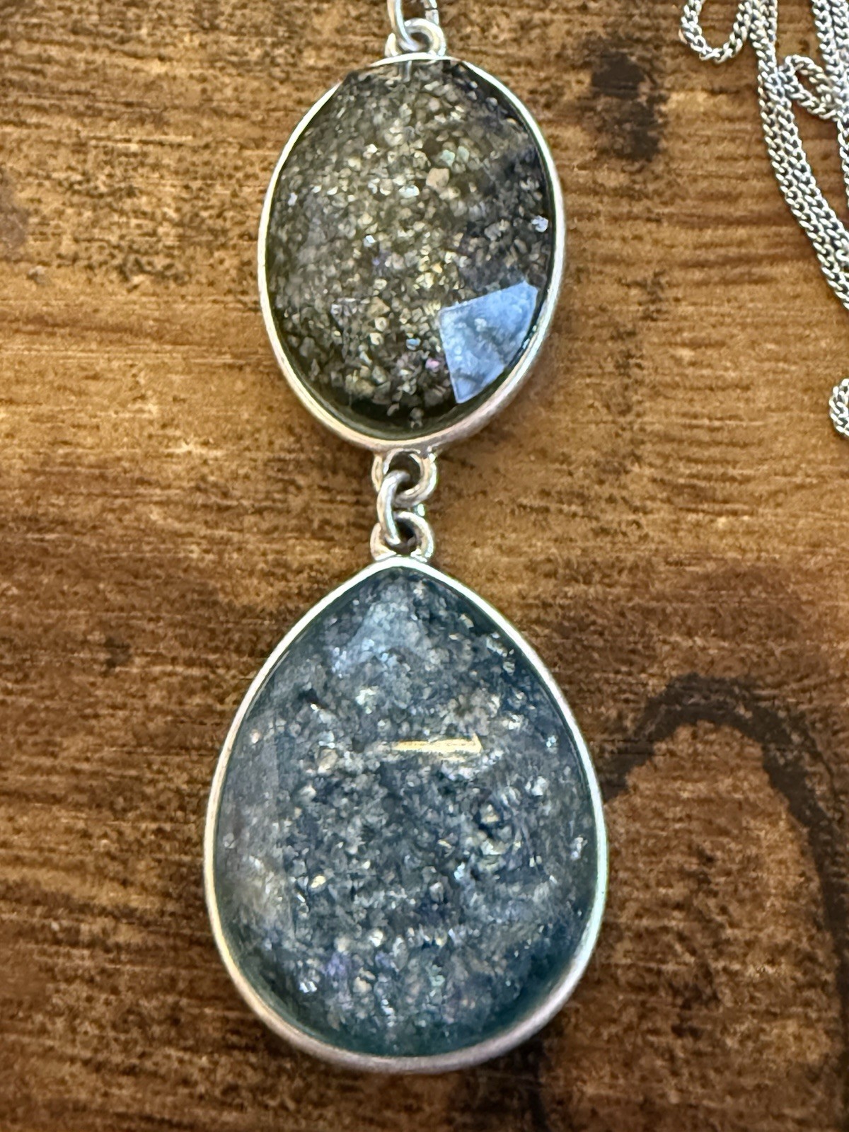 NWT J. Jill Silver Oval Bezel Set Gray/Green Two Stone Drop Pendant Necklace NWT J. Jill Silver Oval Bezel Set Gray/Green Two Stone Drop Pendant Necklace