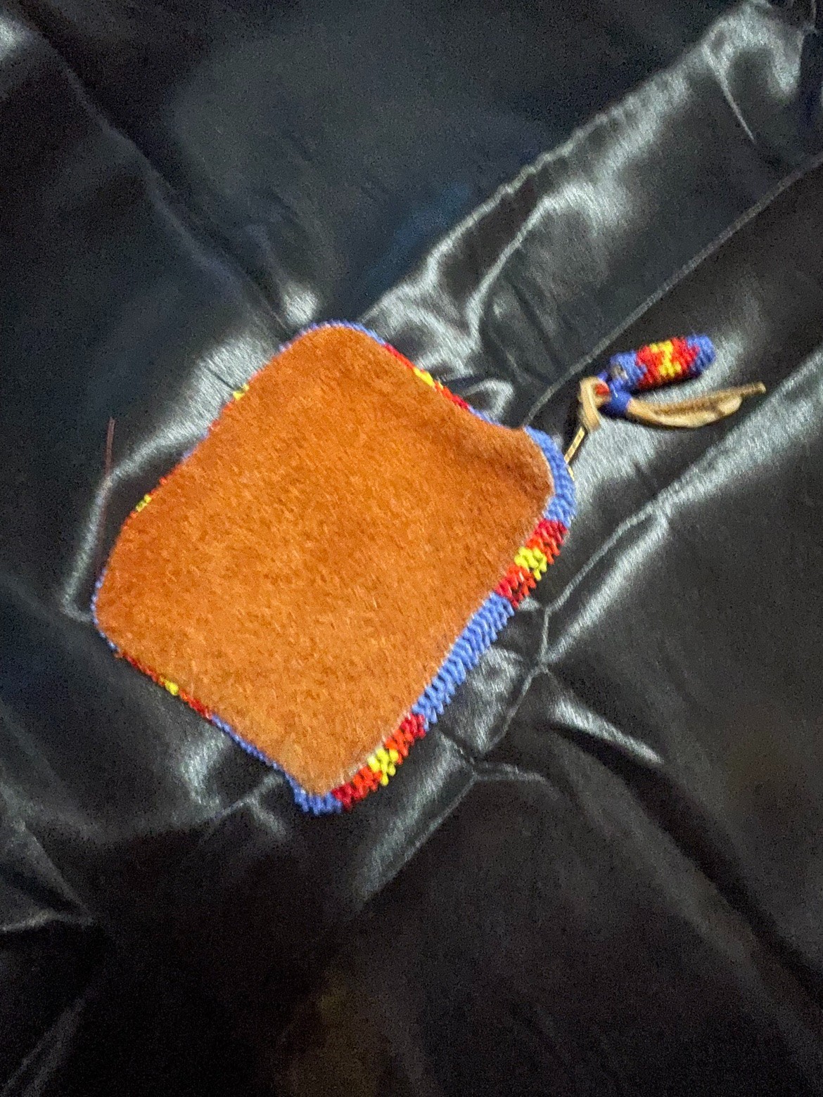 Vintage Handmade Native American Beaded Leather Medicine Pouch - Zipper Vintage Handmade Native American Beaded Leather Medicine Pouch - Zipper