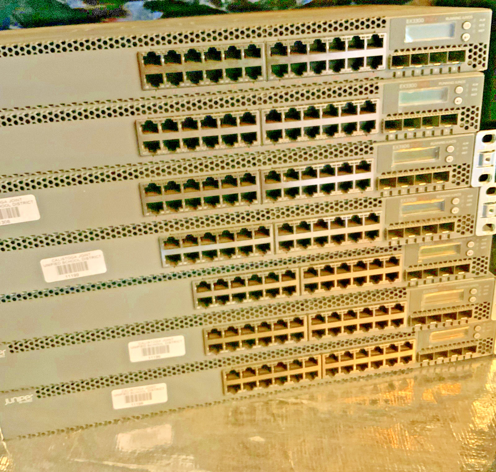 Juniper Networks EX3300 24P Gigabit Ethernet *Working Heavy Duty and Good* 1per