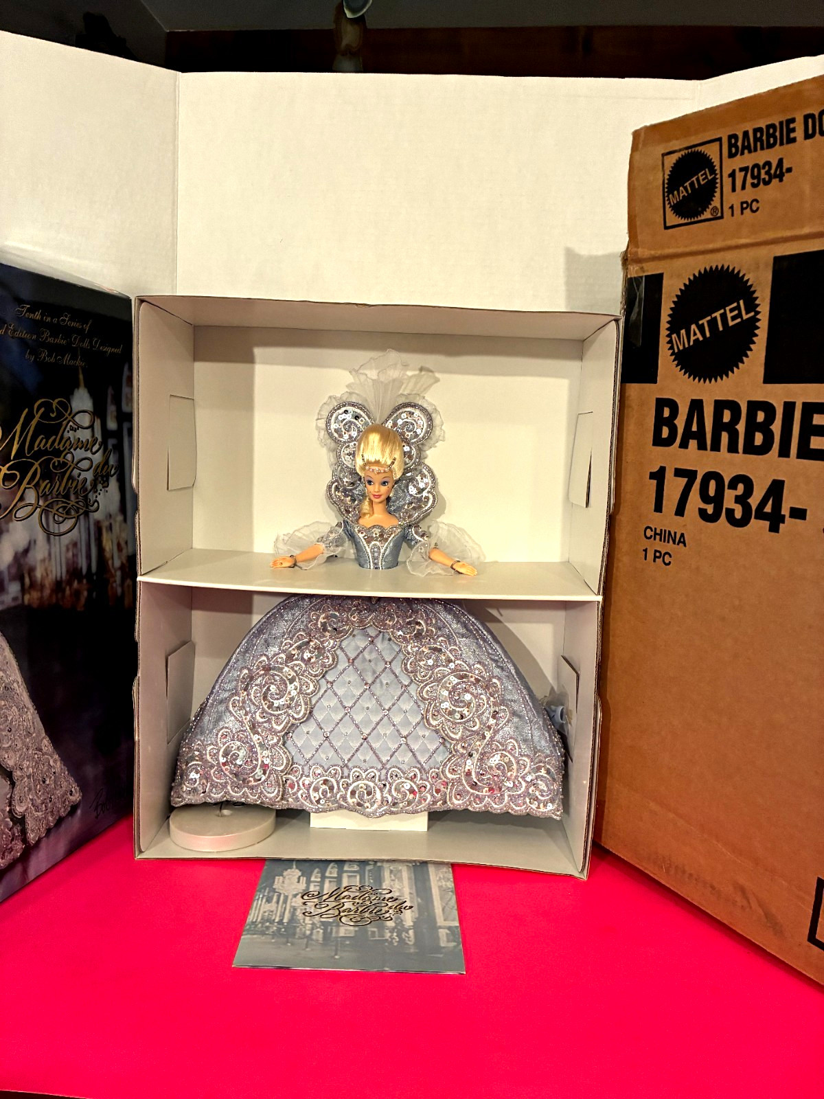 Barbie Madame du Barbie Bob Mackie Limited Edition Doll 1997 Barbie Madame du Barbie Bob Mackie Limited Edition Doll 1997