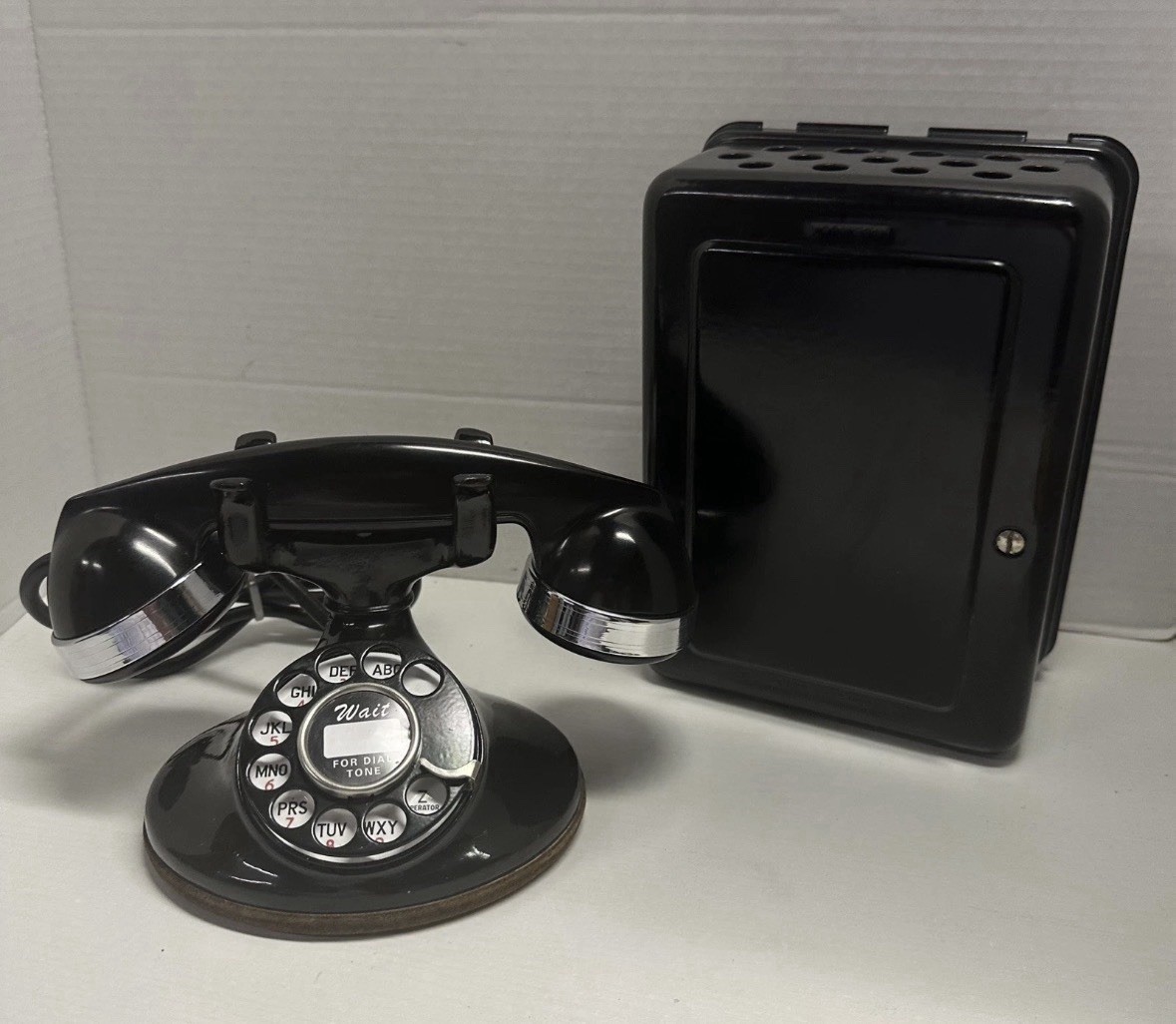 Antique 1930s Western Electric 202 Desk Set W/Subset., Beautiful Condition. Antique 1930s Western Electric 202 Desk Set W/Subset., Beautiful Condition.