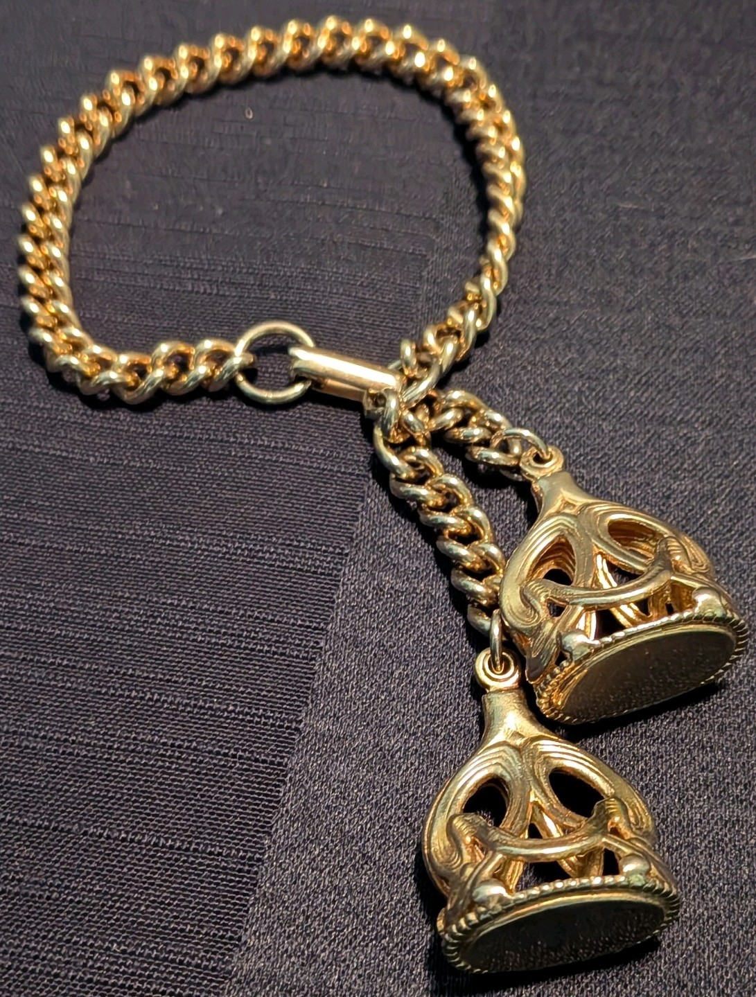 Rare Vintage Napier Gold Tone GP Dbl Wax Seal Fob Bracelet MCM Chunky Chain STP