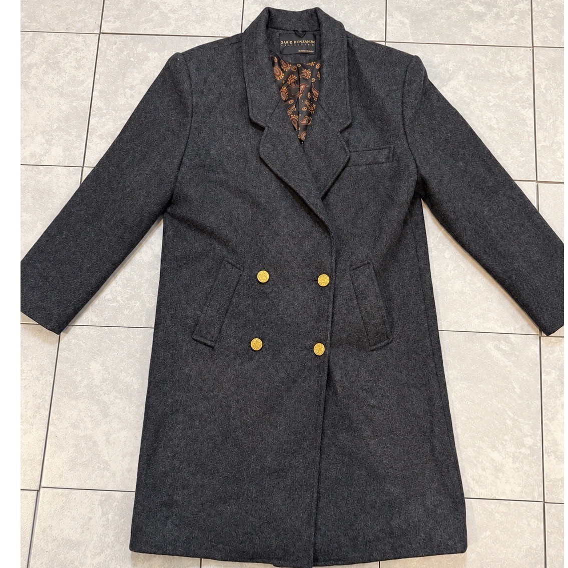 David Benjamin Overcoat Womens 10 Charcoal Grey Wool Double Breasted Gold Button David Benjamin Overcoat Womens 10 Charcoal Grey Wool Double Breasted Gold Button